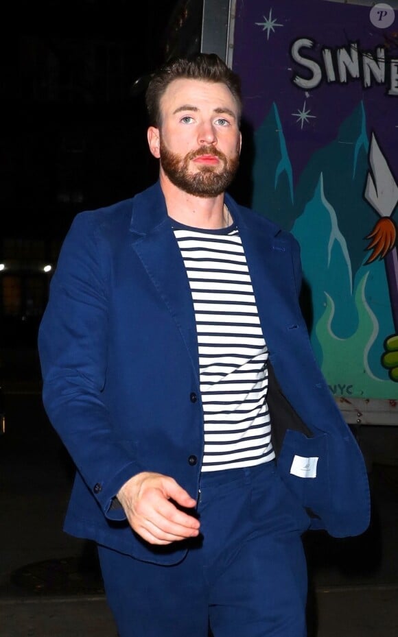 Chris Evans arrive à son hôtel à New York, le 4 novembre 2019