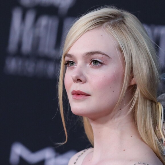Elle Fanning - Photocall lors de la première du film "Maléfique : Le Pouvoir du mal" au cinéma El Capitan à Hollywood.