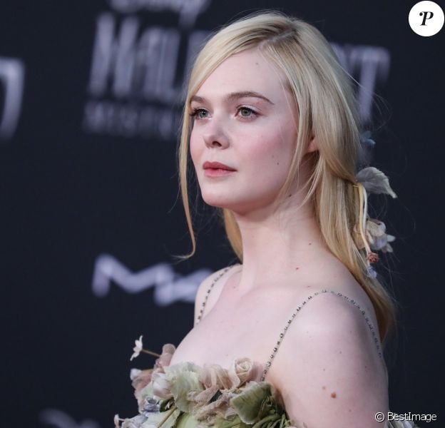 Elle Fanning - Photocall lors de la première du film "Maléfique : Le Pouvoir du mal" au cinéma El Capitan à Hollywood.