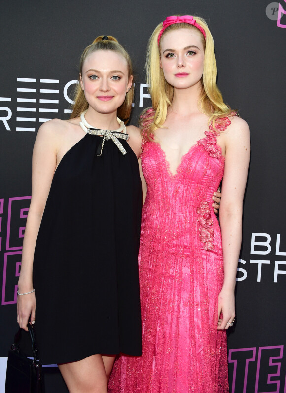 Dakota Fanning et sa soeur Elle Fanning à la projection de "Teen Spirit" à Los Angeles, le 2 avril 2019.