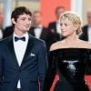 Niels Schneider et sa compagne Virginie Efira - Descente des marches du film "Sibyl" lors du 72ème Festival International du Film de Cannes. Le 24 mai 2019 © Borde / Bestimage