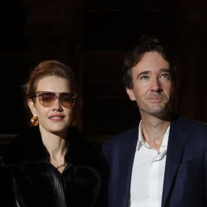 Natalia Vodianova et son compagnon Antoine Arnault - Backstage du défilé de mode PAP printemps-été 2020 "Stella McCartney" à Paris. Le 30 septembre 2019 