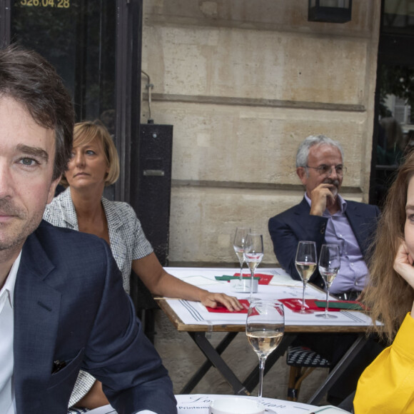 Info - Antoine Arnault et Natalia Vodianova reportent leur mariage prévu en juin - Antoine Arnault et sa compagne Natalia Vodianova lors du défilé Louis Vuitton mode Hommes printemps-été 2020 à Paris le 20 juin 2019. © Olivier Borde / Bestimage