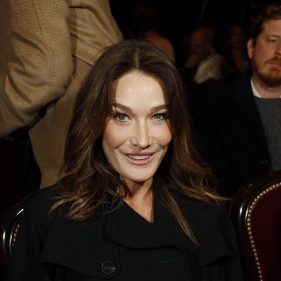 Carla Bruni - FrontRow du défilé de mode Haute-Couture printemps-été 2020 "Jean-Paul Gaultier" au théâtre du Châtelet à Paris le 22 janvier 2020.