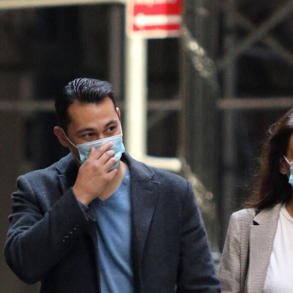 Katie Holmes en sortie avec son compagnon Emilio Vitolo Jr. à New York pendant l'épidémie de coronavirus (Covid-19)