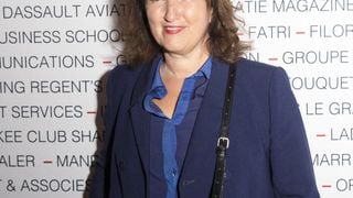 Anne Roumanoff : Chic pour un déjeuner d'affaires avec Alexandre Arnault