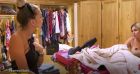 Mélanie Da Cruz surprend une discussion entre Maeva Ghennam et Carla dans "Les Marseillais VS Le Reste du monde", sur W9