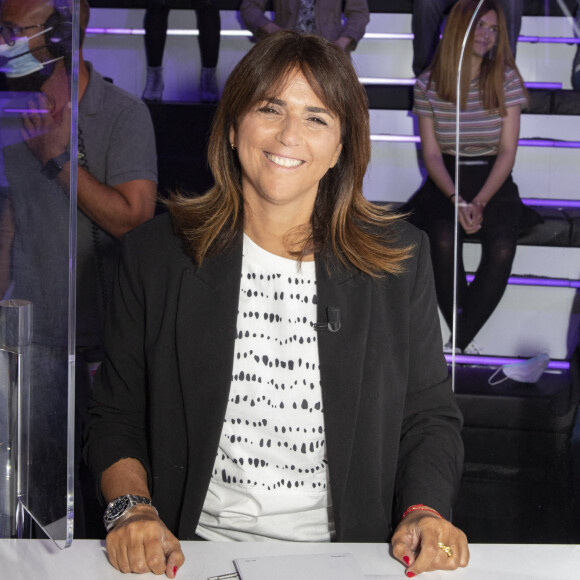 Exclusif - Valérie Benaïm - Première émission TPMP (Touche Pas à Mon Poste!) de la saison pour Cyril Hanouna et son équipe de chroniqueurs, avec beaucoup de nouveautés, un nouveau plateau, nouveau décor, des nouveaux arrivants, ainsi que la présence rare et exclusive de G.Depardieu à Paris le 31août 2020. © Jack tribeca / Bestimage