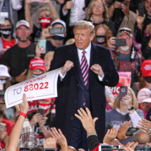 Le président américain Donald Trump s'adresse à ses partisans lors d'un meeting à Pittsburgh, le 22 septembre 2020.