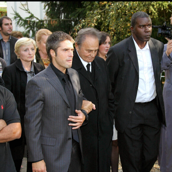Anthony Dupray, Roger Hanin, Jacques Martial - Obsèques de Filip Nikolic à l'église russe de Sainte-Geneviève-des-Bois.