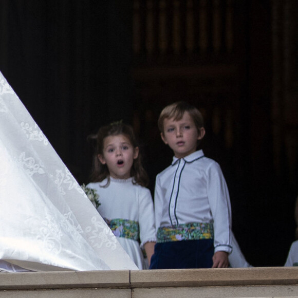 La princesse Eugenie et son mari Jack Brooksbank - Sorties après la cérémonie de mariage de la princesse Eugenie d'York et Jack Brooksbank en la chapelle Saint-George au château de Windsor le 12 octobre 2018. 