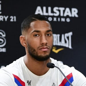 Tony Yoka lors de la conférence de presse à la veille des combats "La Conquête – Tony Yoka Vs Johann Duhaupas" et Estelle Yoka-Mossely vs Aurélie Froment à Paris La Défense Arena. Nanterre, le 24 septembre 2020. © JB Autissier / Panoramic / Bestimage