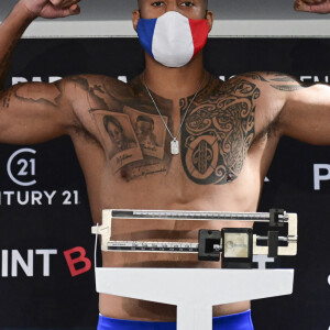 Tony Yoka lors de la conférence de presse à la veille des combats "La Conquête – Tony Yoka Vs Johann Duhaupas" et Estelle Yoka-Mossely vs Aurélie Froment à Paris La Défense Arena. Nanterre, le 24 septembre 2020. © JB Autissier / Panoramic / Bestimage