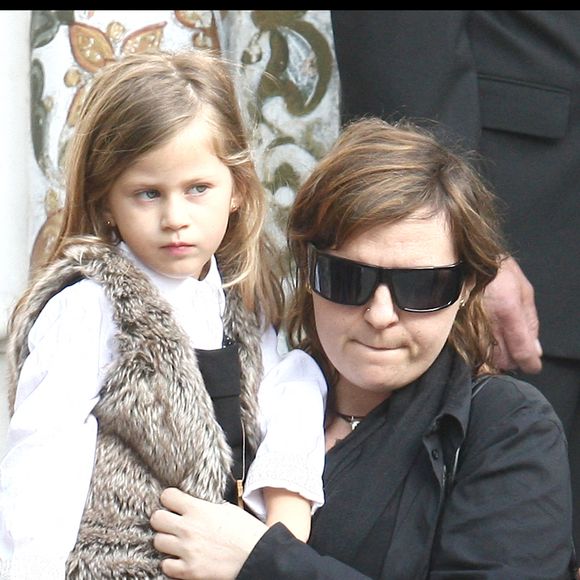 Sasha (fille de Filip Nikolic et Valérie Bourdin) - Obsèques de Flip Nikolic en l'église russe de Sainte-Geneviève des Bois.