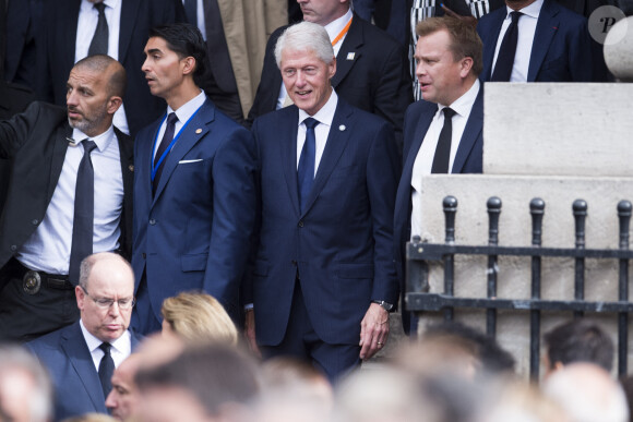 Bill Clinton - Sorties des obsèques de l'ancien président de la République Jacques Chirac en l'église Saint-Sulpice à Paris. Le 30 septembre 2019 © JB Autissier / Panoramic / Bestimage