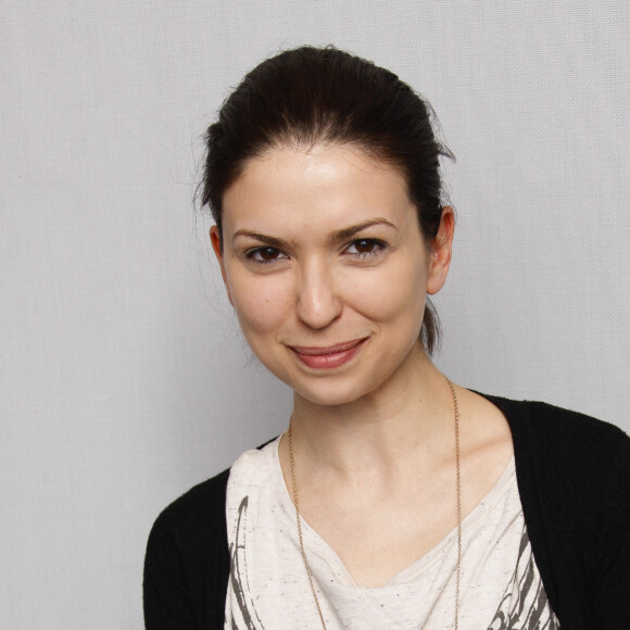 Lucie Bernardoni - People à l'émission "On repeint la musique" à Paris, le 14 mars 2014