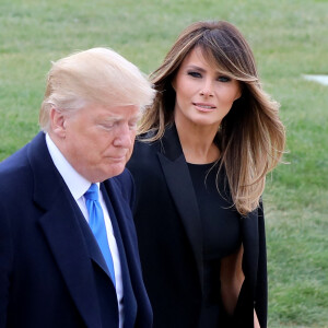 Le président américain Donald Trump et sa femme la Première Dame Melania Trump - Les couples présidentiels français et américains arrivent à Mount Vernon à bord de l'hélicoptaire présidentiel Marine One, à Mount Vernon, Virginie, Etats-Unis, le 23 avril 2018. Mount Vernon était la résidence de George Washington, premier président des États-Unis. © Dominique Jacovides/Bestimage 