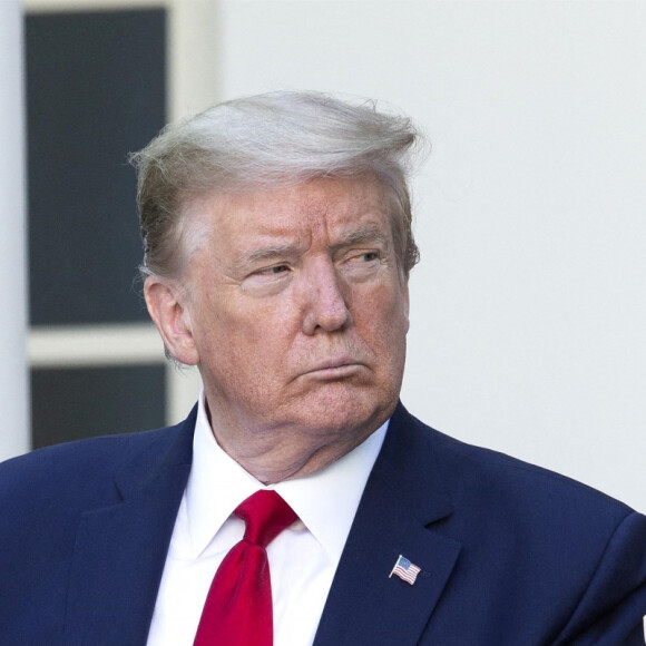 Donald J. Trump (président des Etats-Unis), et sa femme, la Première Dame Melania Trump, s'adressent aux journalistes devant la Maison Blanche à Washington DC, le 7 mai 2020. 