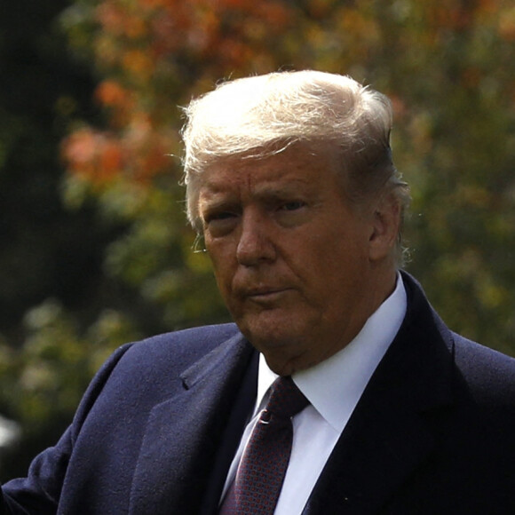 Le président américain Donald J.Trump arrive à la Maison Blanche à son retour de Bedminster, à Washington, The District, Etats-Unis, le 1er octobre 2020. Le président des Etats-Unis a été testé positif au Coronavirus (Covid-19). 