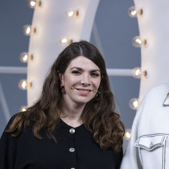 Amandine de la Richardière et son mari Sébastien Tellier - Photocall du défilé de mode prêt-à-porter printemps-été 2021 "Chanel" au Grand Palais à Paris. Le 6 octobre 2020. © Olivier Borde / Bestimage