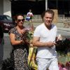 Le guitariste Eddie Van Halen fait des courses avec sa femme Janie Liszewski au Farmer market à Studio City, le 30 juillet 2017.