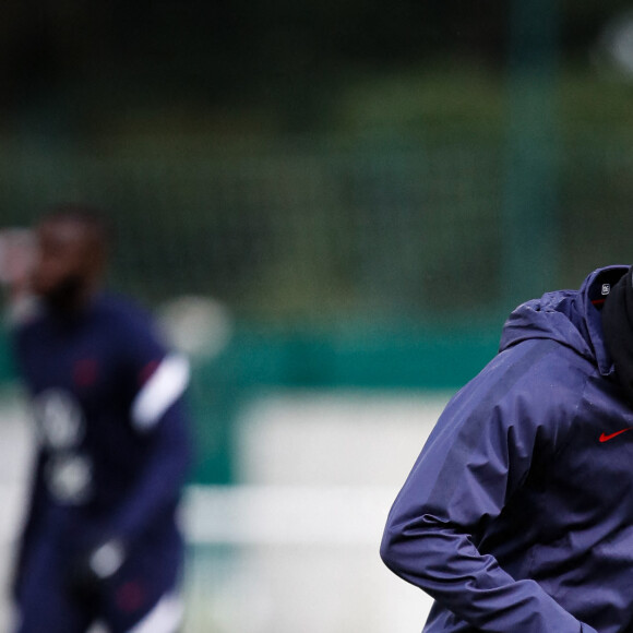 Olivier Giroud à l'entrainement de l'équipe de France de football au CNF à Clairefontaine le 6 octobre 2020. © Federico Pestellini / Panoramic / Bestimage