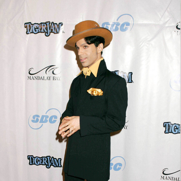 Le chanteur Prince à la première de "Tiger Jam 7" à Las Vegas, le 29 mai 2004.