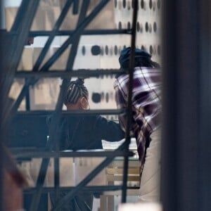 Exclusif - Kanye West et sa fille North font du shopping à Dover Street Market. Londres, le 10 octobre 2020.