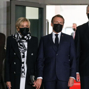 Brigitte Macron et Emmanuel Macron lors du dîner officiel donné par le président lituanien Gitanas Nauseda et sa femme Diana Nausediene au palais des Grands Ducs à Vilnius le 28 septembre 2020