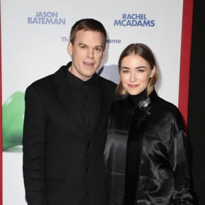 Michael C. Hall et sa femme Morgan Macgregor à la première du film 'Game Night' au théâtre Chinois TCL à Hollywood, le 21 février 2018 