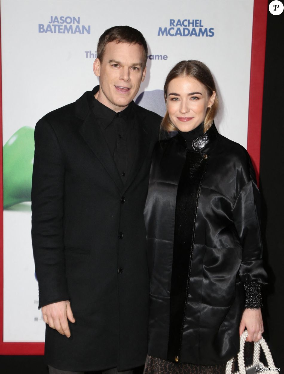 Michael C. Hall et sa femme Morgan Macgregor à la première du film 'Game  Night' au théâtre Chinois TCL à Hollywood, le 21 février 2018 - Purepeople
