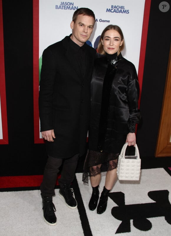 Michael C. Hall et sa femme Morgan Macgregor à la première du film 'Game Night' au théâtre Chinois TCL à Hollywood, le 21 février 2018 