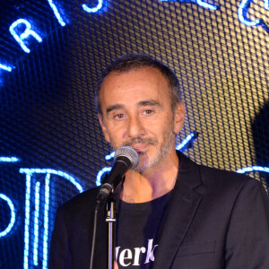 Exclusif - Élie Semoun lors de la soirée de lancement du Fridge, le nouveau comedy club de Kev Adams à Paris le 24 septembre 2020. © Rachid Bellak / Bestimage