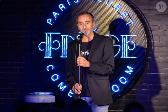 Exclusif - Élie Semoun lors de la soirée de lancement du Fridge, le nouveau comedy club de Kev Adams à Paris le 24 septembre 2020. © Rachid Bellak / Bestimage
