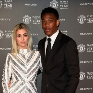 Anthony Martial et sa femme Samantha lors de la soirée du prix du joueur de l'année de Manchester United 2019 au stade Old Trafford à Manchester, Royaume Uni, le 9 mai 2019. 
