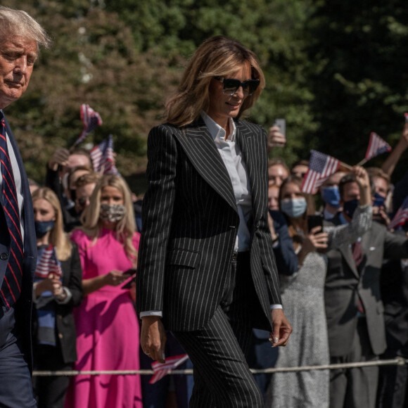 Le président Donald Trump et la première dame Melania Trump quittent La Maison Blanche pour se rendre à Cleveland dans l'Ohio, le 29 septembre 2020 