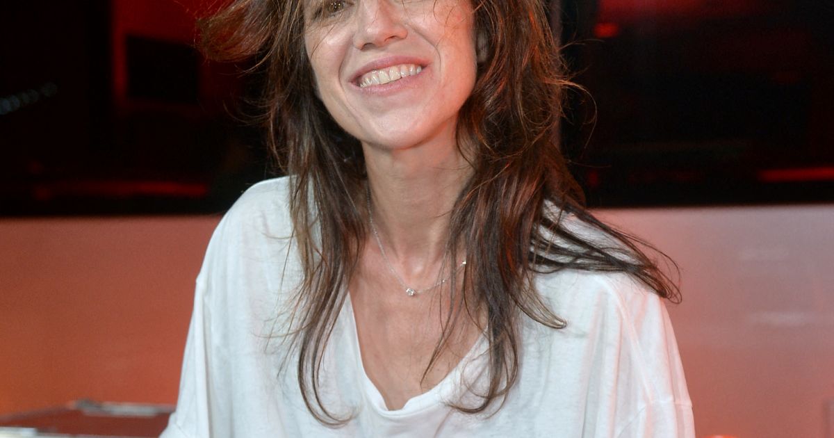 Charlotte Gainsbourg back in Paris, she explains her departure from New York