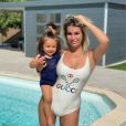 Carla Moreau en maillot de bain avec sa fille Ruby, 16 août 2020