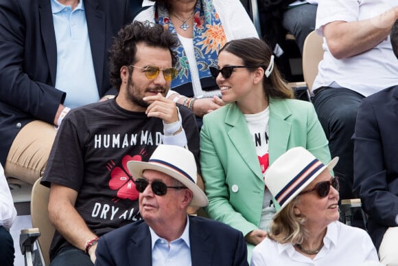 Amir Haddad et sa femme Lital - People dans les tribunes lors de la finale messieurs des internationaux de France de tennis de Roland Garros 2019 à Paris le 9 juin 2019. © Jacovides-Moreau/Bestimage