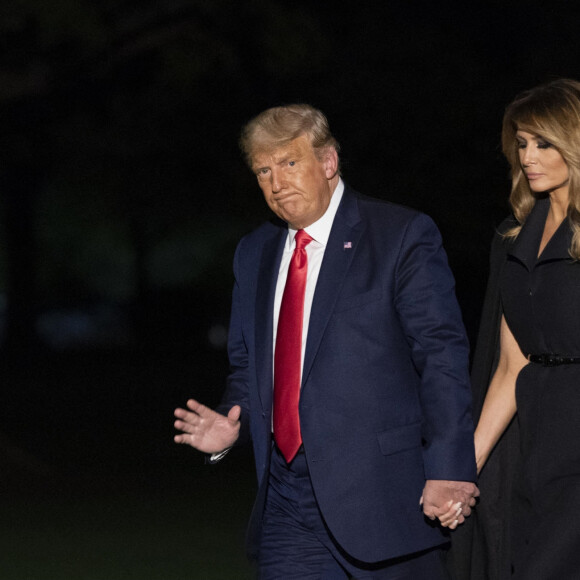 Donald Trump et sa femme Melania de retour à la Maison Blanche, après le dernier débat télévisé des élections présidentielles, qui s'est déroulé à Nashville. Washington. Le 22 octobre 2020.