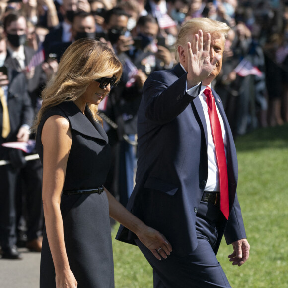 Le président Donald Trump et sa femme Melania quittent la Maison Blanche pour aller à Nashville le 22 octobre 2020.