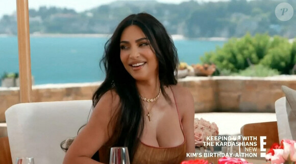 Kim Kardashian a droit à une fête surprise pour son 40 ème anniversaire, le 21 octobre 2020 à Los Angeles, visible dans l'émission "L'Incroyable Famille Kardashian"