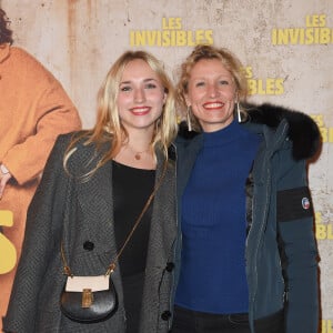 Chloé Jouannet et sa mère Alexandra Lamy - Avant-première du film "Les Invisibles" au cinéma Gaumont Opéra à Paris, le 7 janvier 2019. © Coadic Guirec/Bestimage