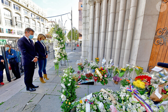 Christian Estrosi, le maire de Nice, et sa femme Laura Tenoudji Estrosi sont venus se recueillir sur le parvis de la Basilique Notre Dame de l'Assomption, le 30 octobre 2020, le lendemain de l'attentat qui a coûté la vie à 3 personnes. © Bruno Bebert / Bestimage 
