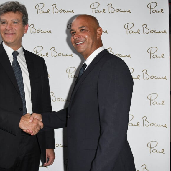 Exclusif - Arnaud Montebourg et Jérôme Bocuse (Président de Pôl Développement) lors de la soirée d'inauguration de la brasserie Paul Bocuse dans l'hôtel du Louvre, dans le 1er arrondissement de Paris, France, le 12 septembre 2019. © Coadic Guirec/Bestimage