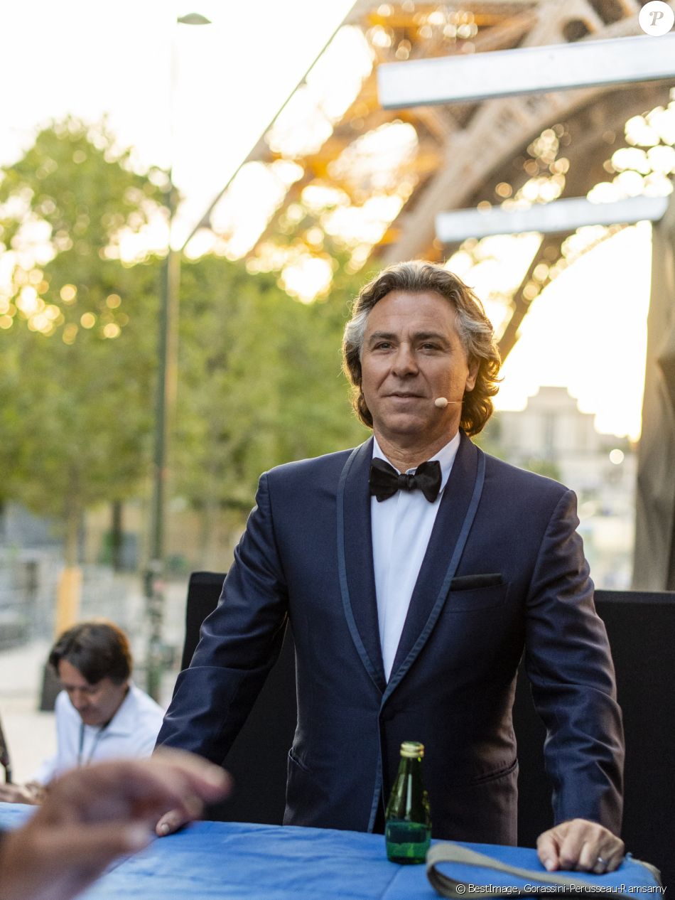 Un Soir De Fete Avec Roberto Alagna Exclusif - Roberto Alagna - Concert de Paris sur le Champ de Mars à l