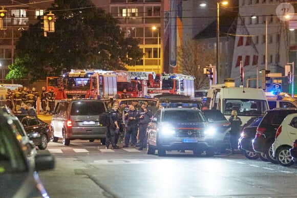 Attentat à Vienne : Les policiers, forces spéciales et secours sont sur le pied de guerre pour faire face à un attentat de grande envergure le 2 novembre 2020. 