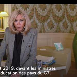 Brigitte Macron s'engage contre le harcèlement en milieu scolaire, lors de la 1ère Conférence internationale sur la lutte contre le harcèlement organisée par l'UNESCO, le 5 novembre 2020.