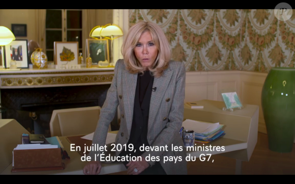 Brigitte Macron s'engage contre le harcèlement en milieu scolaire, lors de la 1ère Conférence internationale sur la lutte contre le harcèlement organisée par l'UNESCO, le 5 novembre 2020.