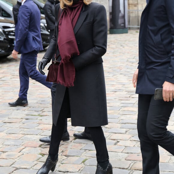 Brigitte Macron - Arrivées aux obsèques de Juliette Gréco en l'église Saint-Germain-des-Prés. Le 5 octobre 2020 © Jacovides-Moreau / Bestimage